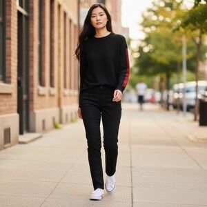 Theory Black and Red Sleeve Sweater 100% Cashmere *callout*